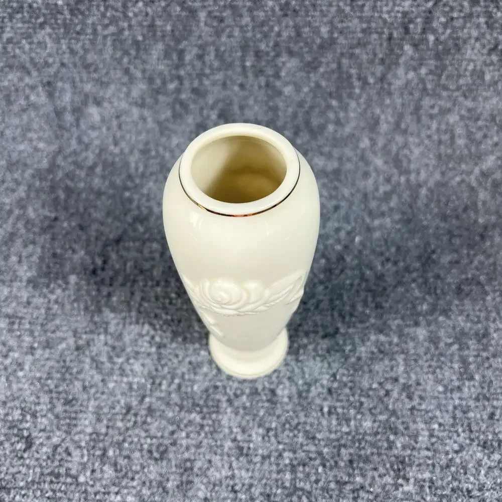 LENOX Rose Blossom Bud Vase Ivory 24k Gold trim 5.75
